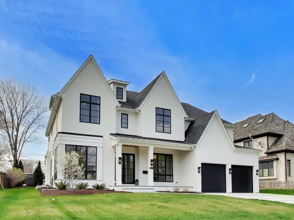910 Allmen Ave, Hinsdale, IL 60521