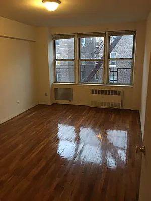 Rented by Smart NY Realty LLC | media 15