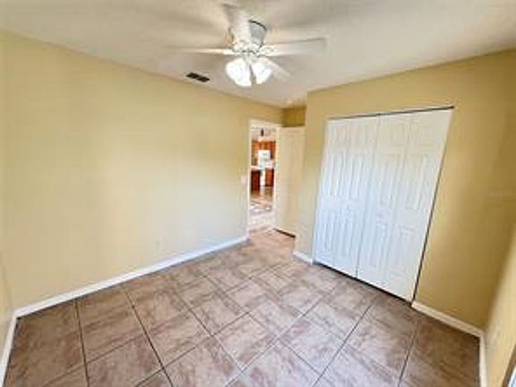 4th image of 724 Versailles Ln