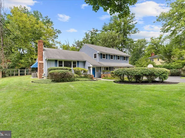 15 Linwood Cir, Princeton, NJ 08540