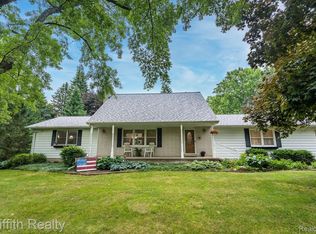 6120 Denton Hill Rd, Fenton, MI 48430