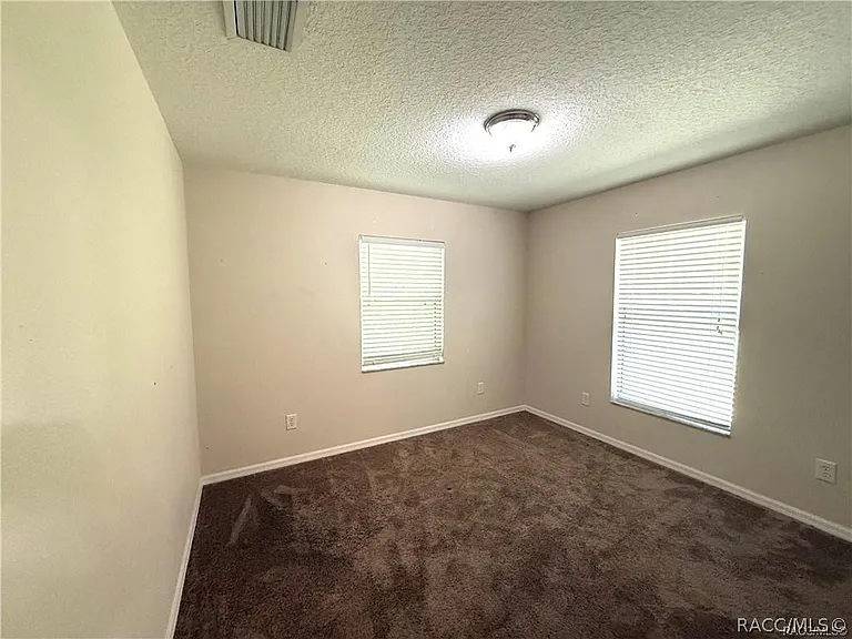 3057 E Catherine Ln — Photo 8