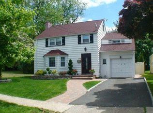 110 Grandview Ave, North Plainfield, NJ 07060