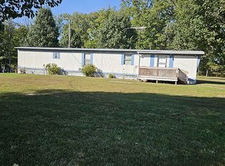 221 Phillips Ln, Junction City, KY 40440