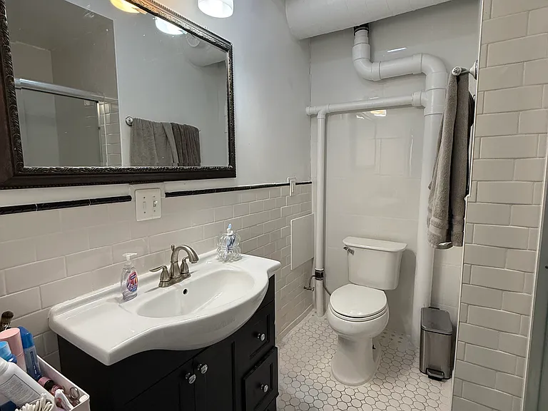1111 W Randolph St #2 — Photo 26