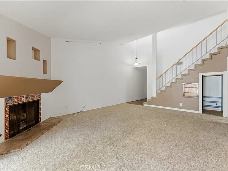539 Wayland Ct — Photo 4
