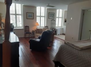 54 Wentworth St APT 2, Charleston, SC 29401