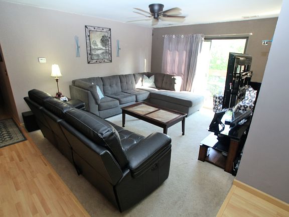 3rd image of 1095 Prescott Dr APT 2C
