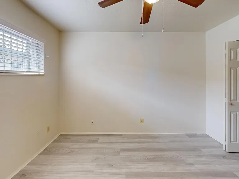 3418-Thaxton-Ave-SE-Apt-24-Bedroom 1_10272024