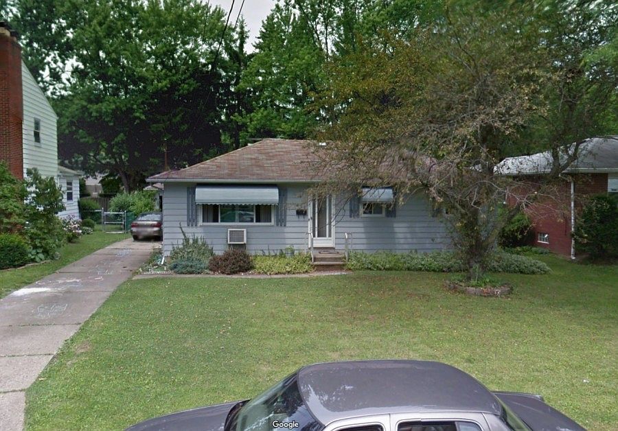1st image of 668 Cliffside Dr