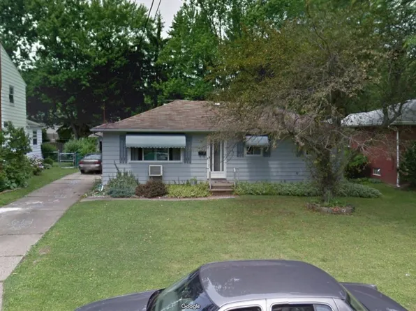 668 Cliffside Dr, Akron, OH 44313