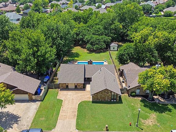 5th image of 11057 W Country Dr