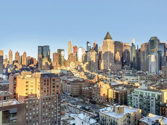 5th image of 520 W 43rd St APT 21C