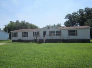 207 Wendover Ln, Roanoke Rapids, NC 27870