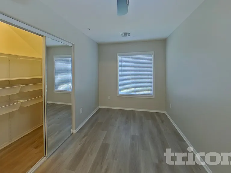 1353 S Sabino Dr — Photo 6
