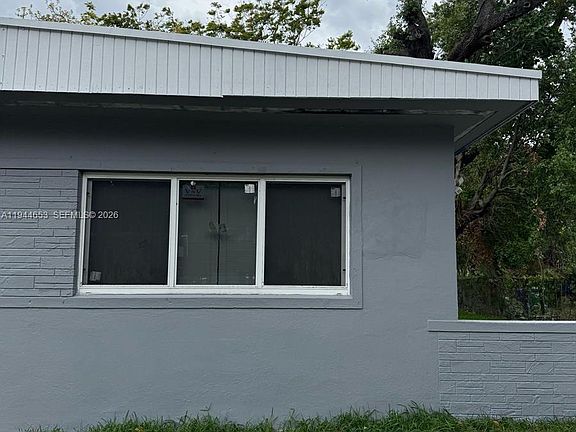 4th image of 170 NE 68th Ter