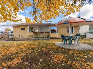 147 W Meadow Dr, Hinton, AB T7V 1N7
