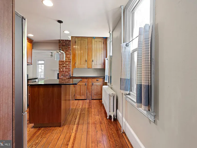 1419 Hamilton St — Photo 13