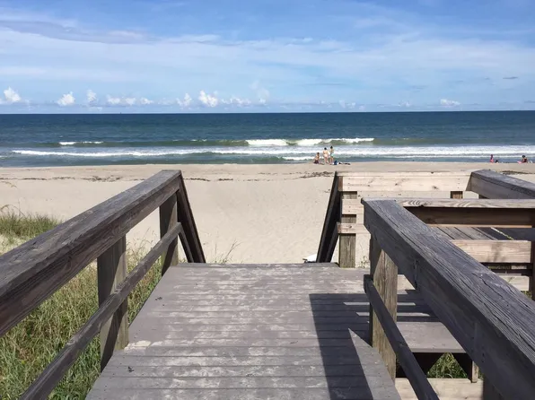 404 S Miramar Ave APT 2, Indialantic, FL 32903