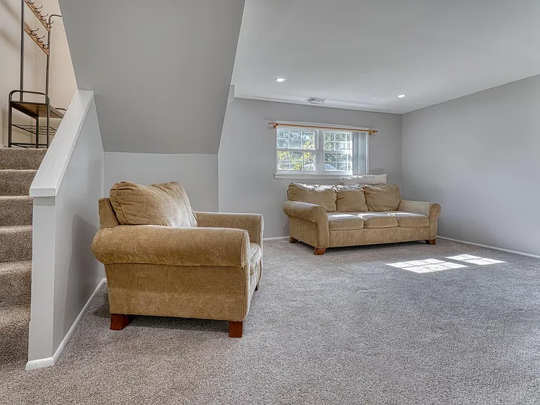 18 Collis Ct — Photo 22