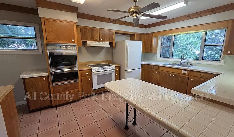 205 Catherine Ave — Photo 5