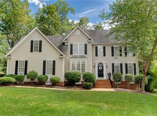 3207 Fox Hurst Dr, Midlothian, VA 23113