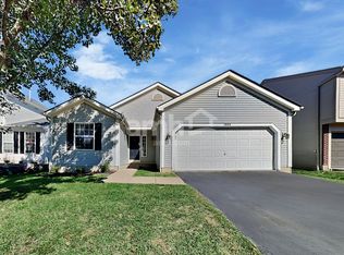 1960 Queens Meadow Ln, Grove City, OH 43123