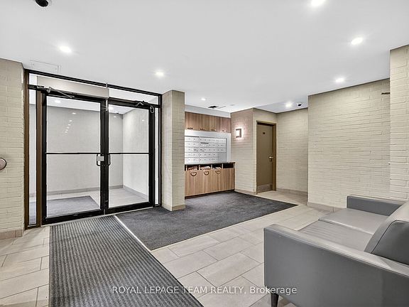 3rd image of 40 Arthur St #601