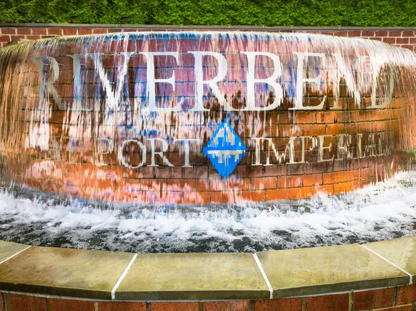 24a Avenue image 9 of 28