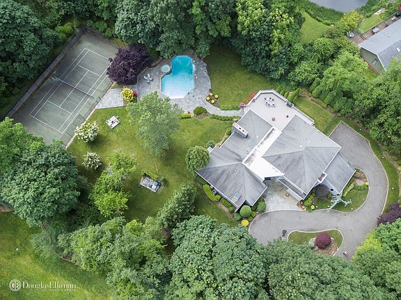 2nd image of 12 Bass Pond Dr