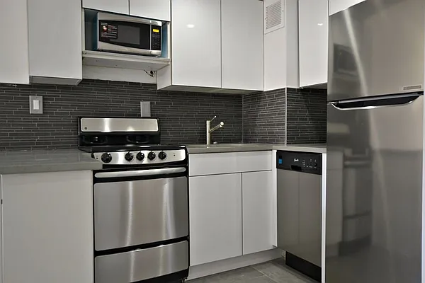 Rented by Bold New York | media 13