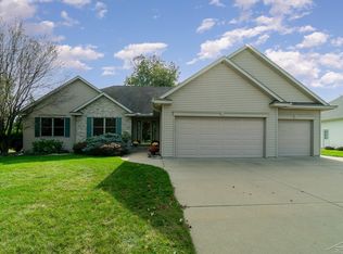 7165 Spring Lake Trl, Saginaw, MI 48603
