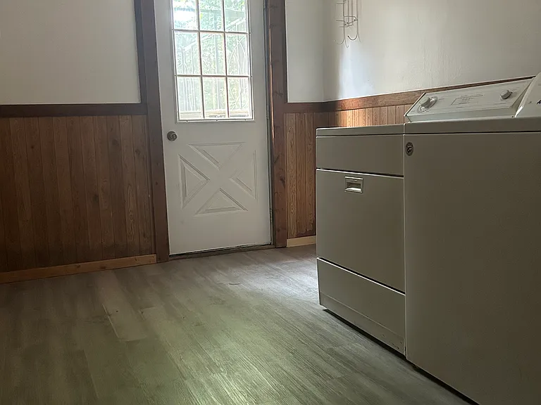 417 W Ferry St — Photo 10