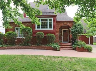 1428 Valley Rd, Bartlesville, OK 74003