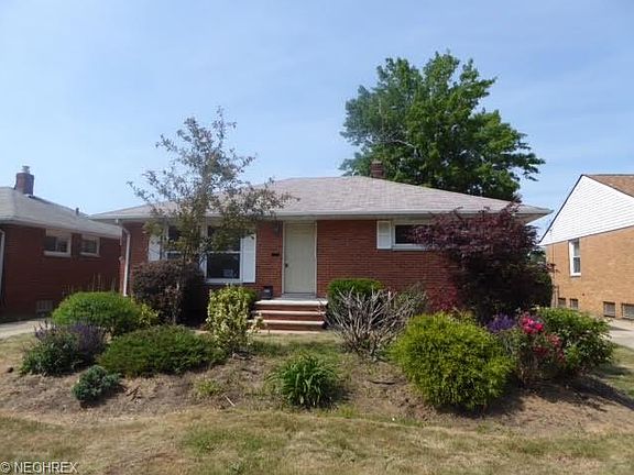 2nd image of 30805 Ronald Dr