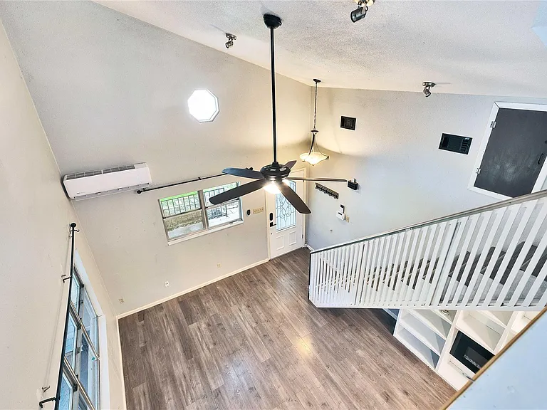16213 Monks Mountain Dr — Photo 9