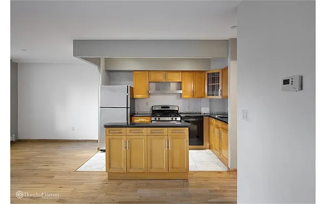 Rented by Douglas Elliman | media 3