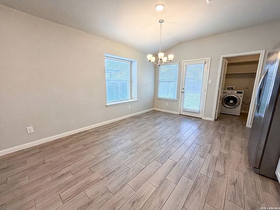 5th image of 2275 Hawk Dr