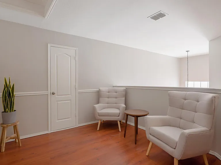 2808 Wales Ct — Photo 25