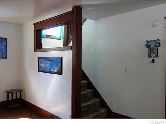 3rd image of 75 Avery Ave