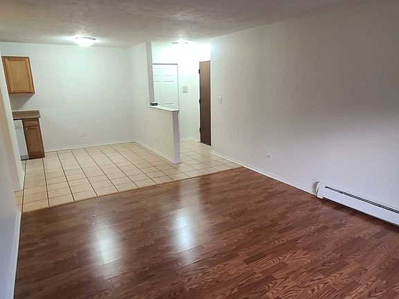 4th image of 247 N Neltnor Blvd APT B2l