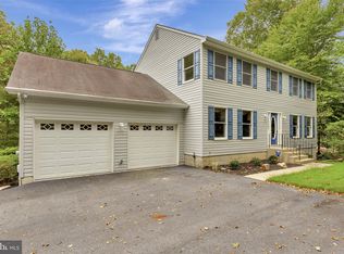 2730 Holland Dr, Huntingtown, MD 20639