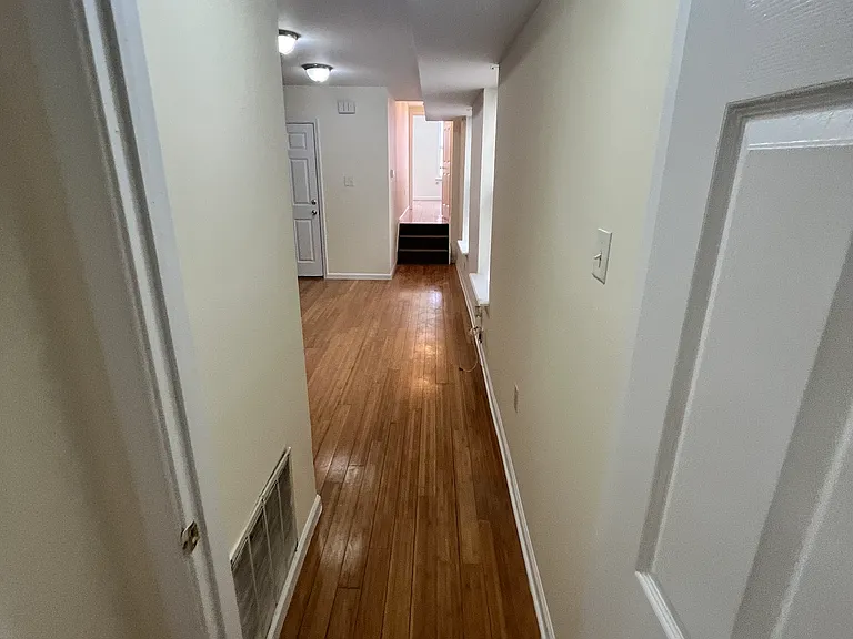 1846 W Master St #2 — Photo 8