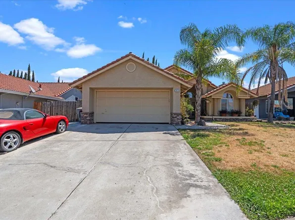 5818 Stretch Dr, Riverbank, CA 95367