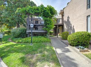 867 Woodside Ln E Unit 4, Sacramento, CA 95825