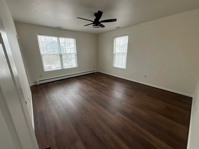 1231 Holly Ave — Photo 13