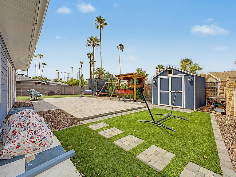 1002 S Longwood Loop — Photo 25