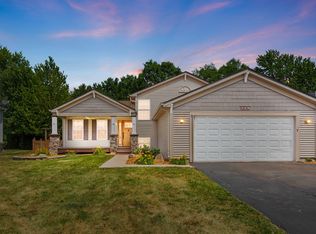 729 Creek Bend Ln, Antioch, IL