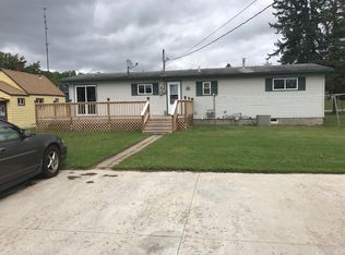 615 4th St, Nashwauk, MN 55769