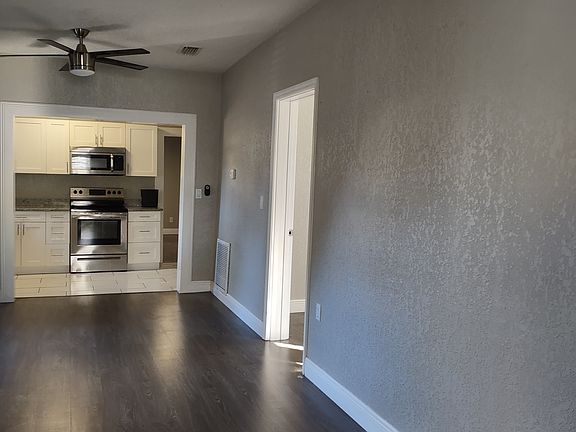 4th image of 415 E Hamilton Ave #A